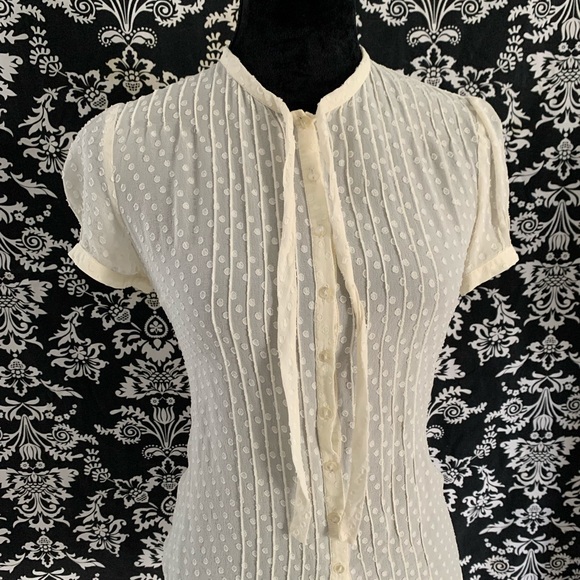 🦇 Darling Polka Dot Blouse 🦇 - Picture 2 of 5